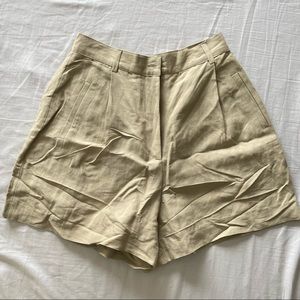 Linen Highwaist Shorts